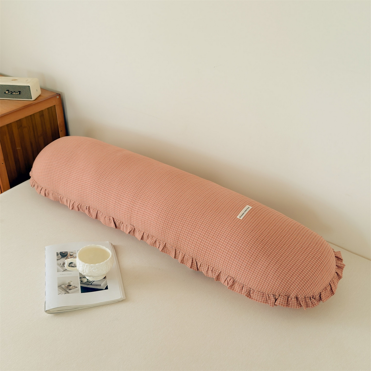 麦肯锡 2025新款美拉德系列长条抱枕夹腿抱枕 橘粉【产品图】/对
