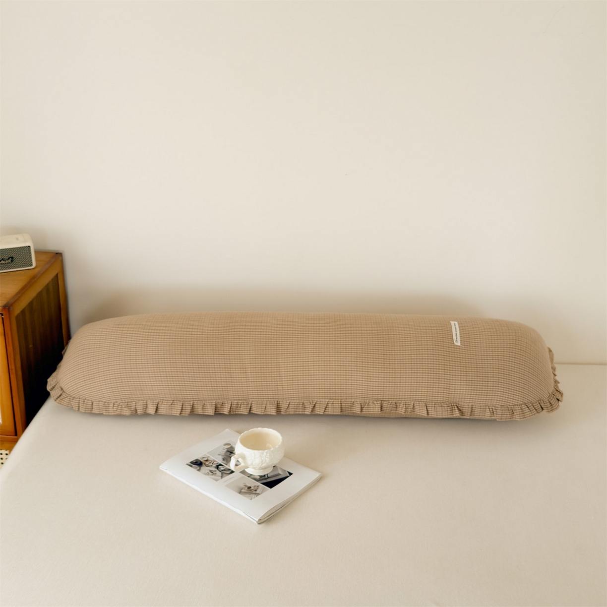 91家纺网 家纺一手货源 找家纺 麦肯锡 2025新款美拉德系列长条抱枕夹腿抱枕 卡其【产品图】/对