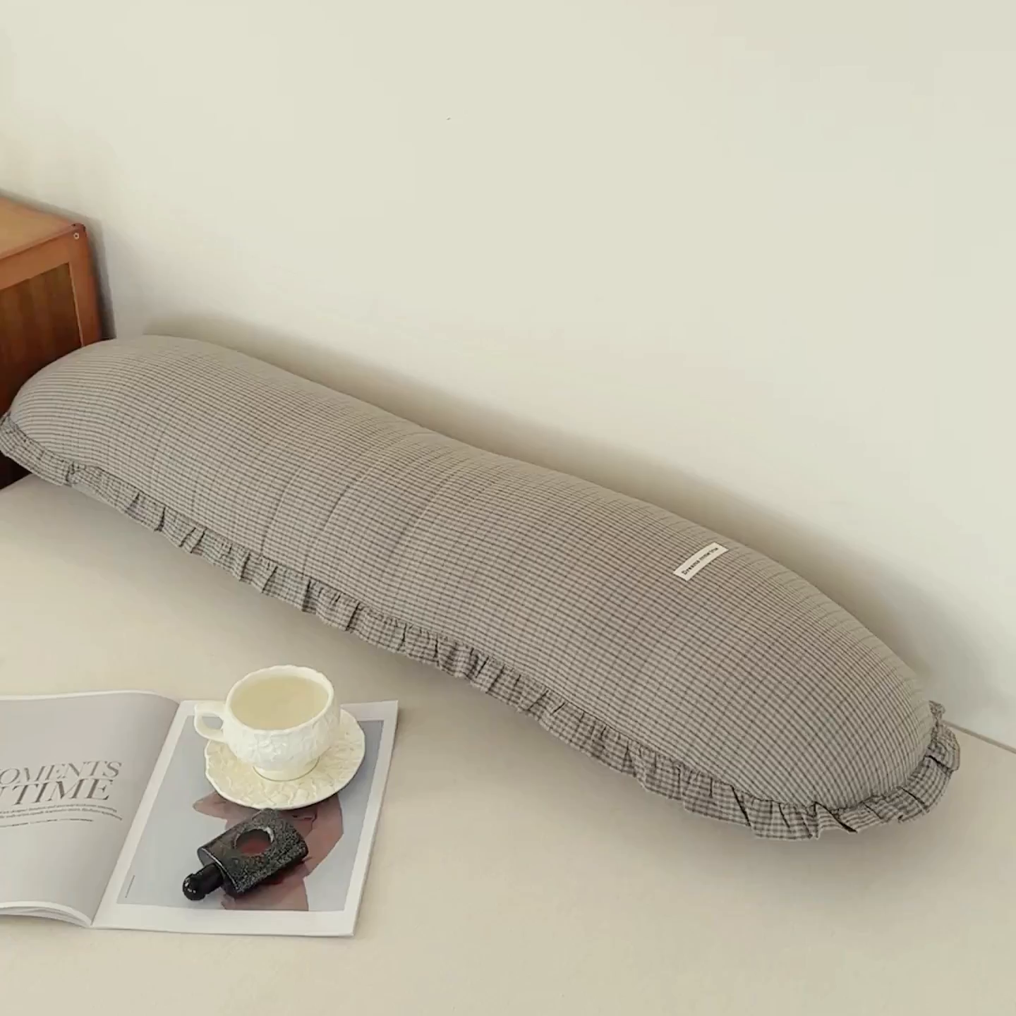 91家纺网 家纺一手货源 找家纺 麦肯锡 2025新款美拉德系列长条抱枕夹腿抱枕 米灰【产品图】/只