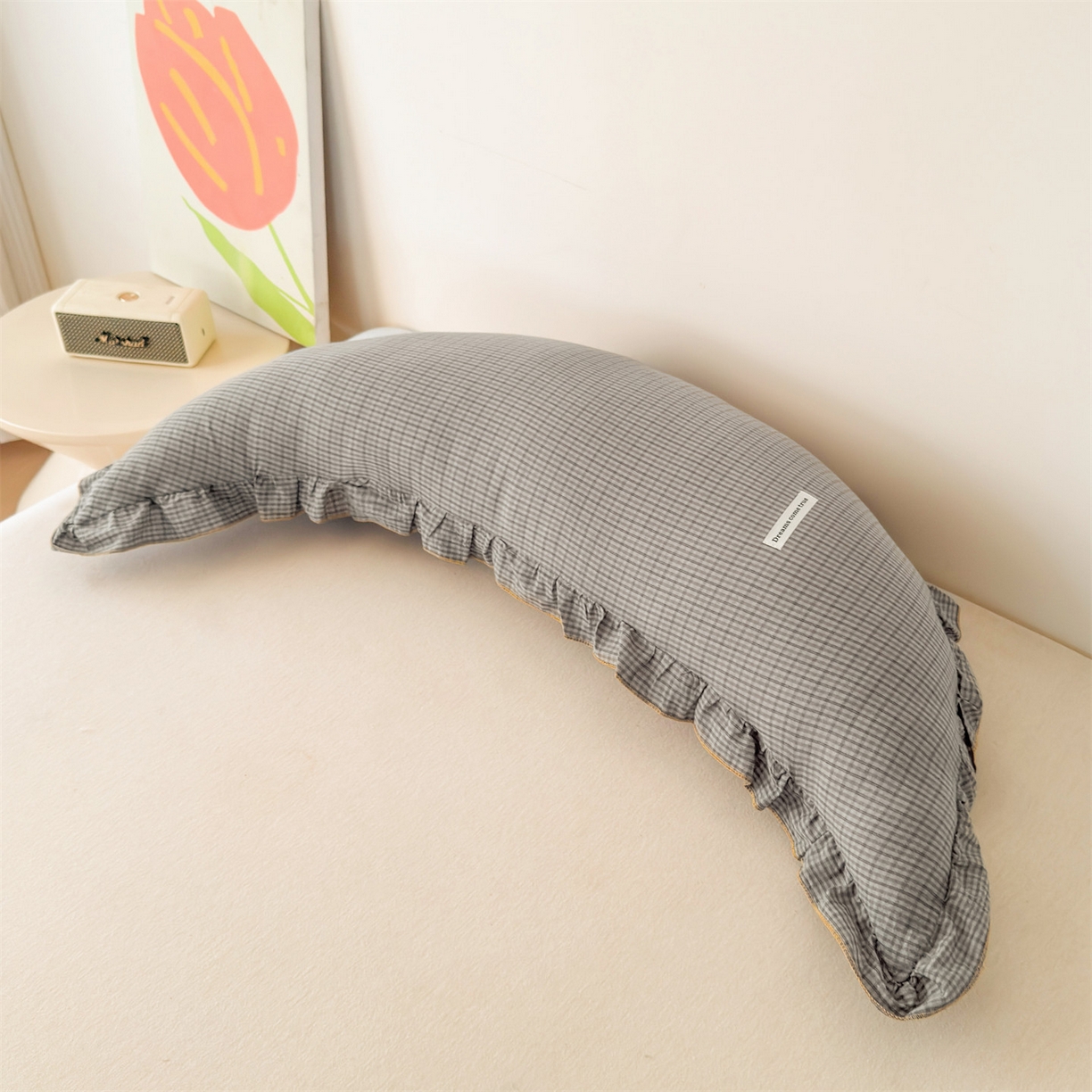 91家纺网 家纺一手货源 找家纺 （总）麦肯锡 2025新款美拉德系列月亮抱枕夹腿抱枕