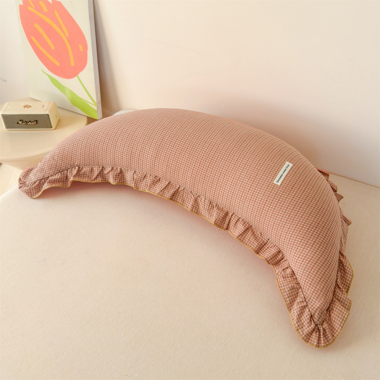 麦肯锡 2025新款美拉德系列月亮抱枕夹腿抱枕 橘粉【产品图】/只