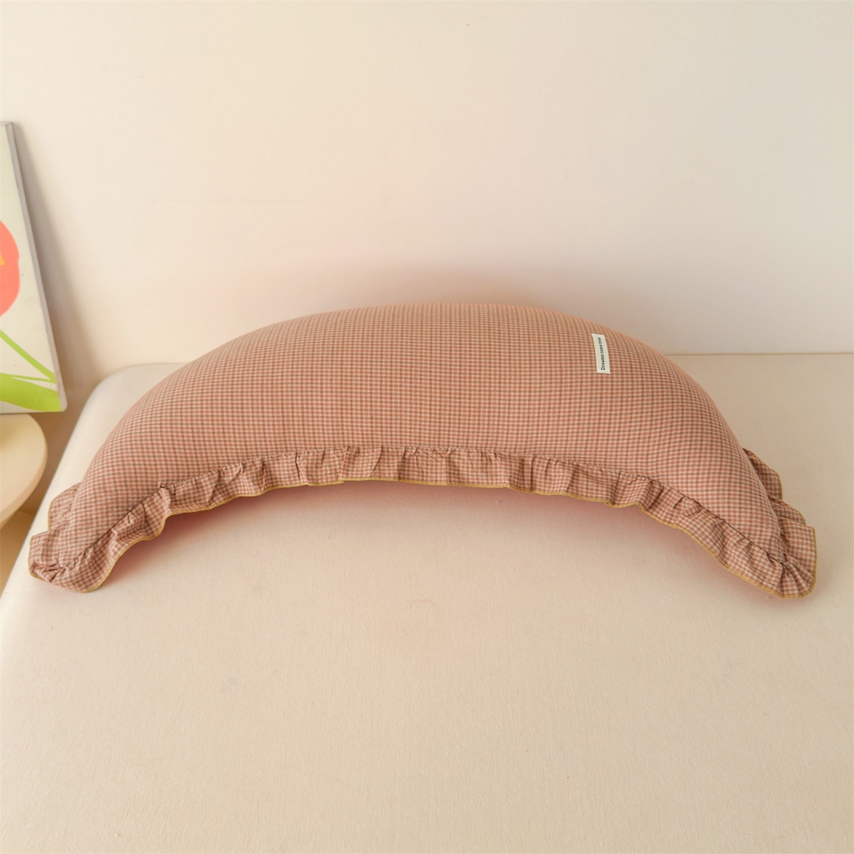 91家纺网 家纺一手货源 找家纺 麦肯锡 2025新款美拉德系列月亮抱枕夹腿抱枕 橘粉【产品图】/只