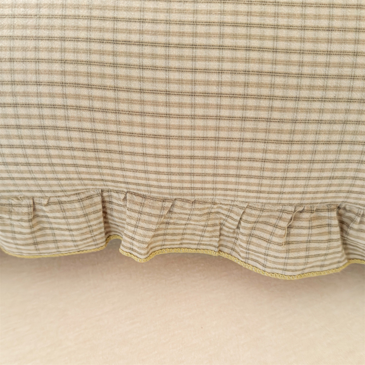 91家纺网 家纺一手货源 找家纺 麦肯锡 2025新款美拉德系列月亮抱枕夹腿抱枕 卡其【产品图】/只