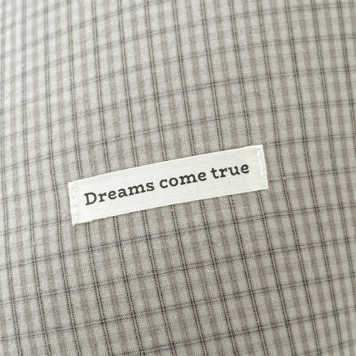 91家纺网 家纺一手货源 找家纺 麦肯锡 2025新款美拉德系列月亮抱枕夹腿抱枕 米灰【产品图】/只