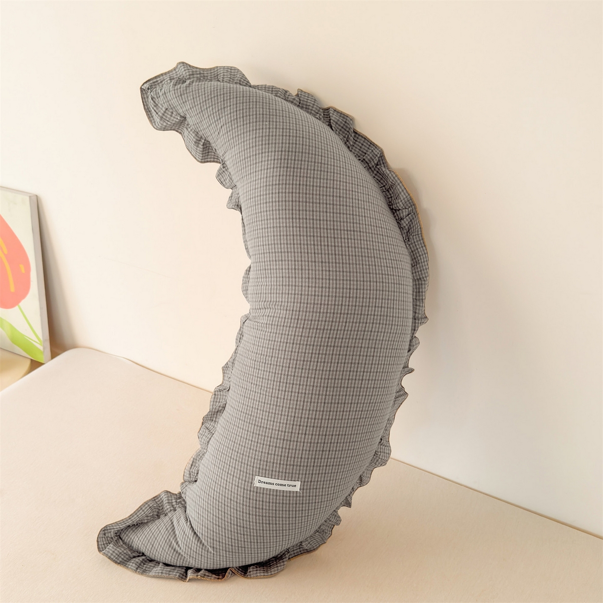 91家纺网 家纺一手货源 找家纺 麦肯锡 2025新款美拉德系列月亮抱枕夹腿抱枕 米灰【产品图】/只