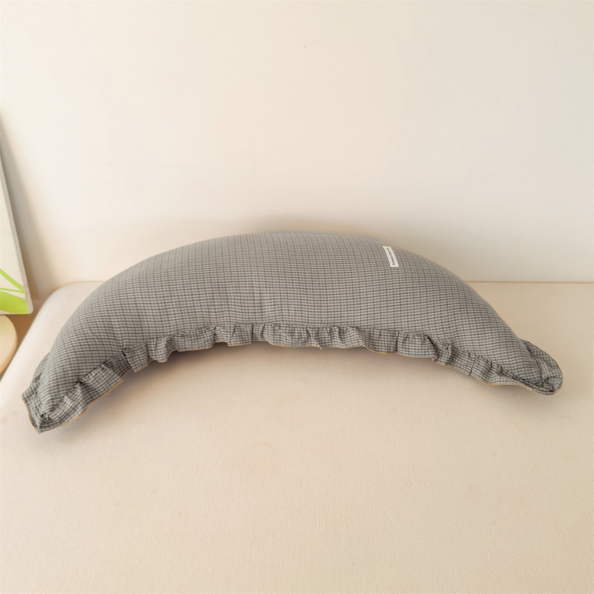 91家纺网 家纺一手货源 找家纺 麦肯锡 2025新款美拉德系列月亮抱枕夹腿抱枕 米灰【产品图】/对