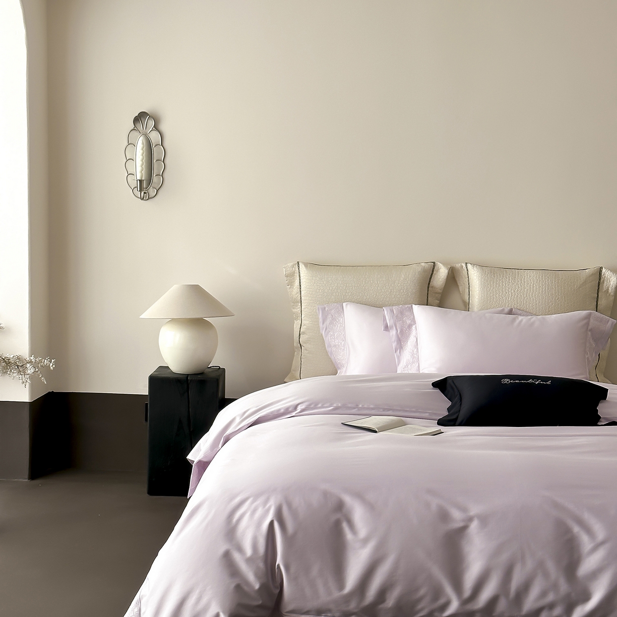 91家纺网 家纺一手货源 找家纺 佳汐蓝家纺 2025新款全棉刺绣花边四件套-妮娅 妮娅-紫色