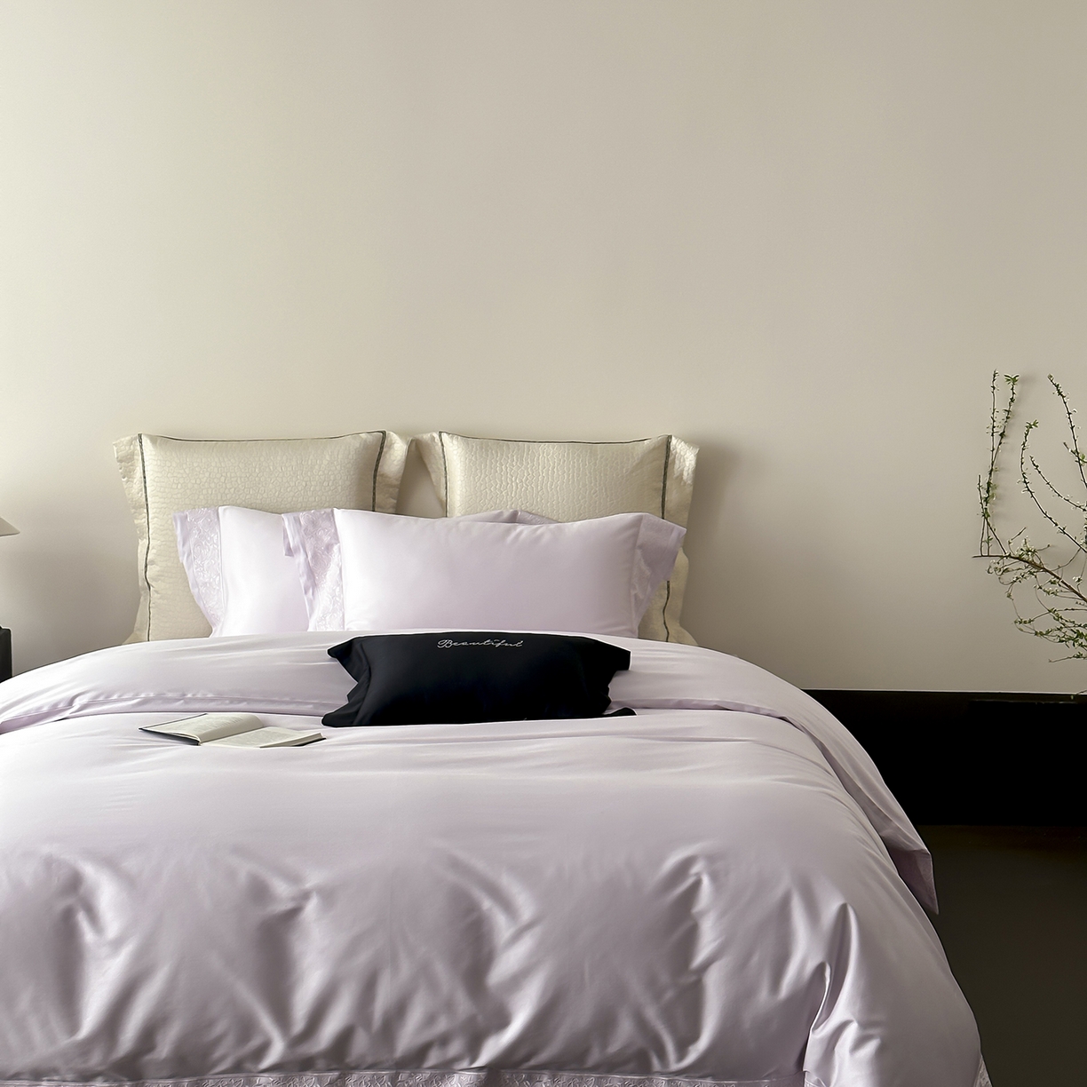 91家纺网 家纺一手货源 找家纺 佳汐蓝家纺 2025新款全棉刺绣花边四件套-妮娅 妮娅-紫色