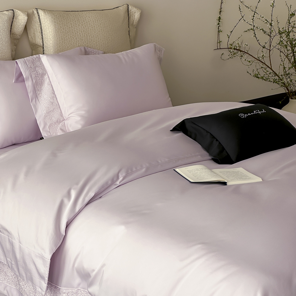 91家纺网 家纺一手货源 找家纺 佳汐蓝家纺 2025新款全棉刺绣花边四件套-妮娅 妮娅-紫色