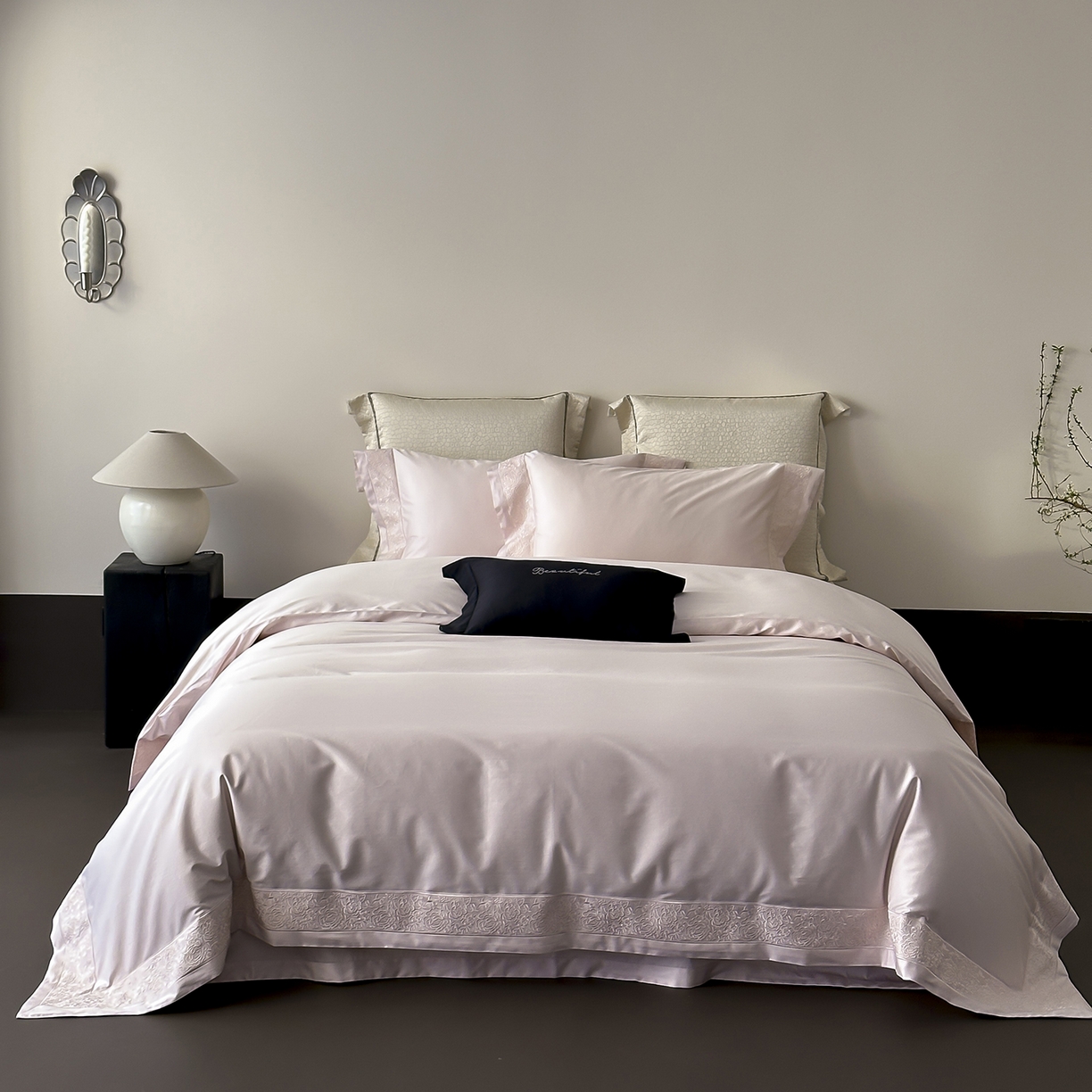 佳汐蓝家纺 2025新款全棉刺绣花边四件套-妮娅 妮娅-粉色