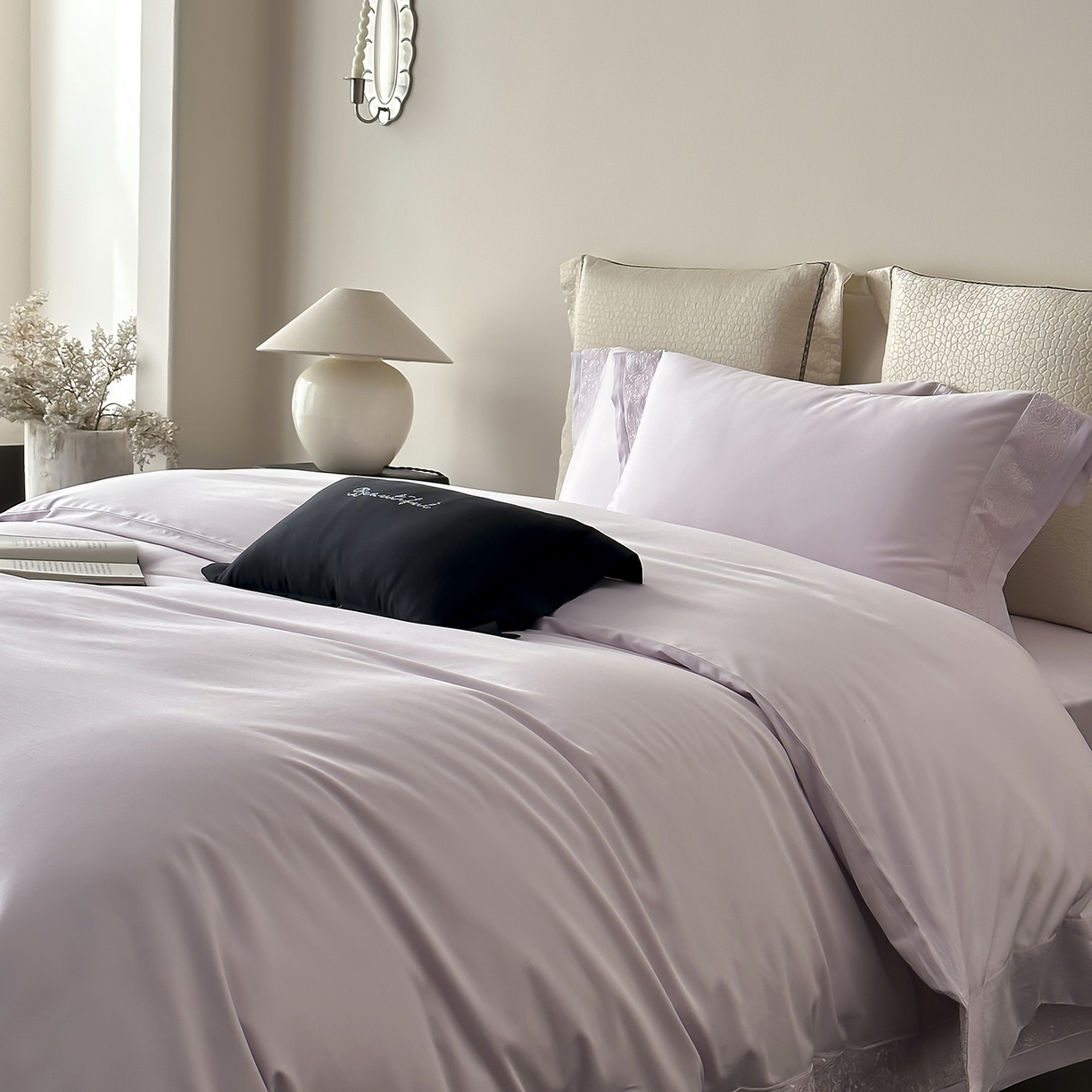 91家纺网 家纺一手货源 找家纺 佳汐蓝家纺 2025新款全棉刺绣花边四件套-妮娅 妮娅-紫色