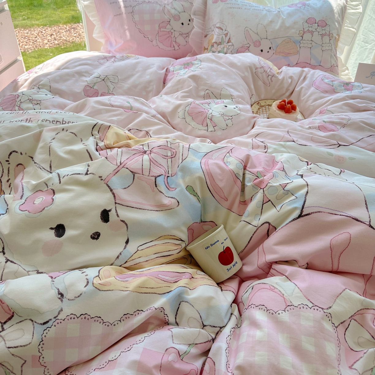 91家纺网 家纺一手货源 找家纺 希诺家居 2025新款纯棉洛丽塔风花边韩版萝莉风奶油风可爱卡通全棉四件套 春日出逃