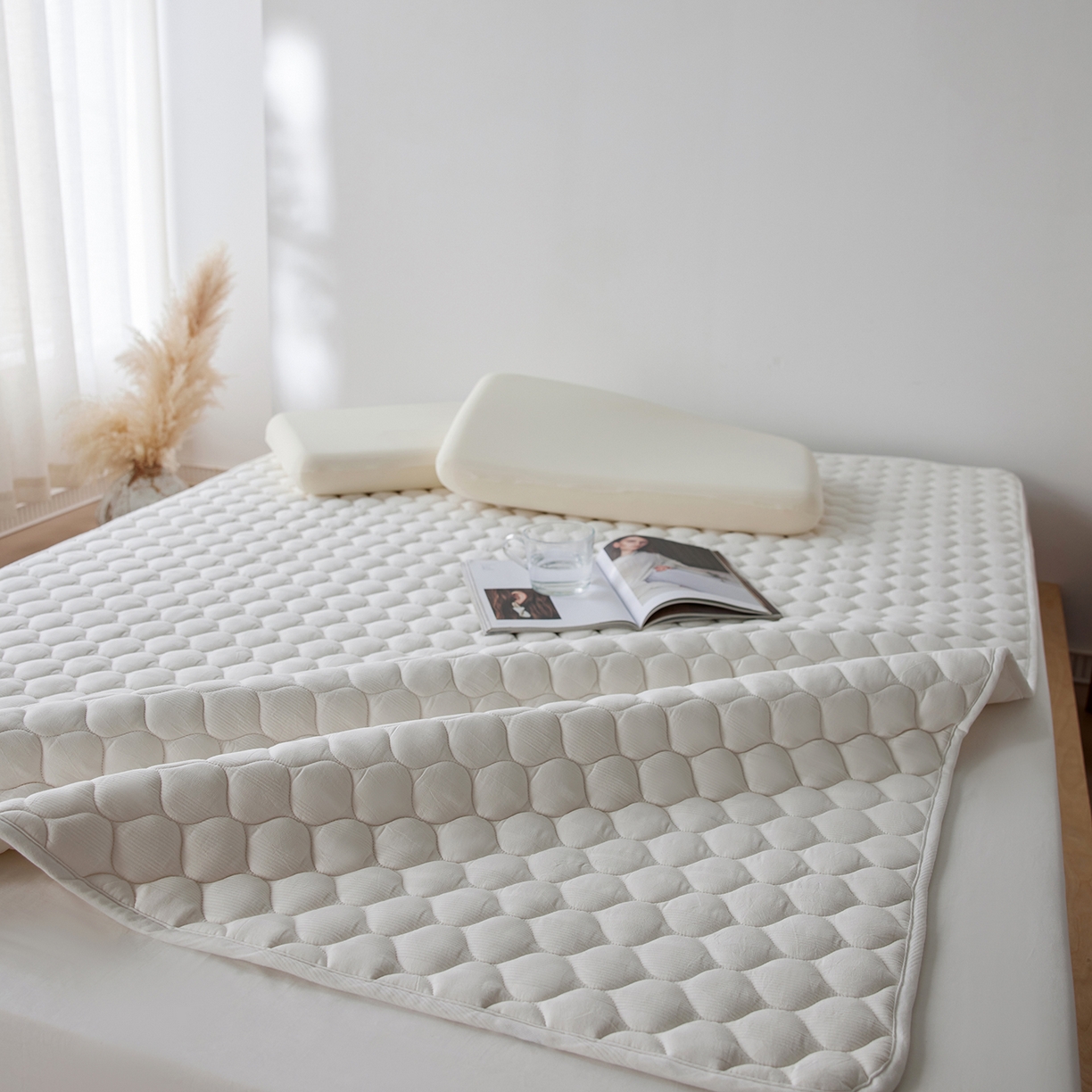 91家纺网 家纺一手货源 找家纺 三味舒屋 2025新款朵桃系列全棉夹棉保护垫软床垫薄床垫（控价 券后叠加不低于128、158、168、178） 棉桃