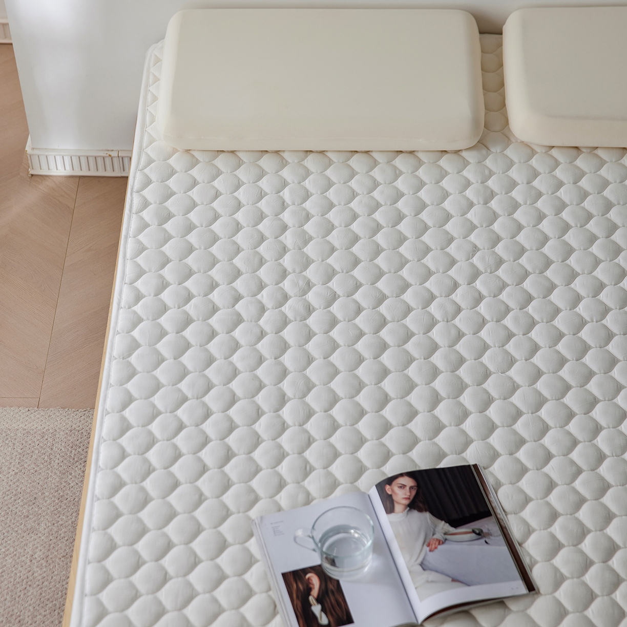 91家纺网 家纺一手货源 找家纺 三味舒屋 2025新款朵桃系列全棉夹棉保护垫软床垫薄床垫（控价 券后叠加不低于128、158、168、178） 棉桃