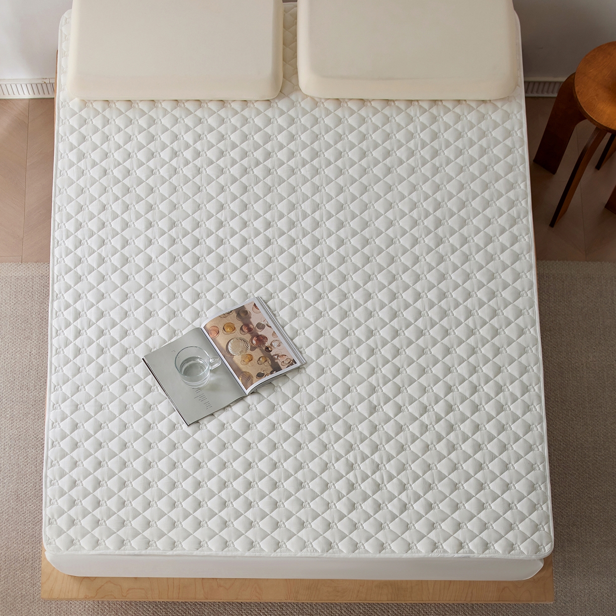 91家纺网 家纺一手货源 找家纺 （总）三味舒屋 2025新款朵桃系列全棉夹棉保护垫软床垫薄床垫（控价 券后叠加不低于128、158、168、178）