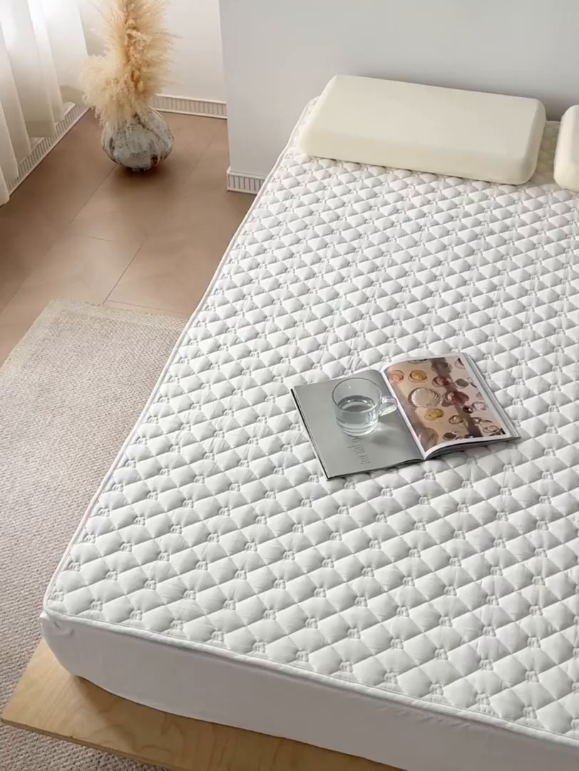 91家纺网 家纺一手货源 找家纺 （总）三味舒屋 2025新款朵桃系列全棉夹棉保护垫软床垫薄床垫（控价 券后叠加不低于128、158、168、178）