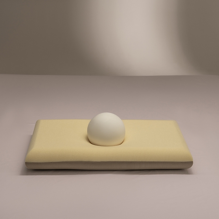 91家纺网 家纺一手货源 找家纺 蝶飞舞 2025新款（源头工厂）华会式M3.0记忆枕全季酒店枕零压力慢回弹深睡护颈椎枕 70*42*8cm