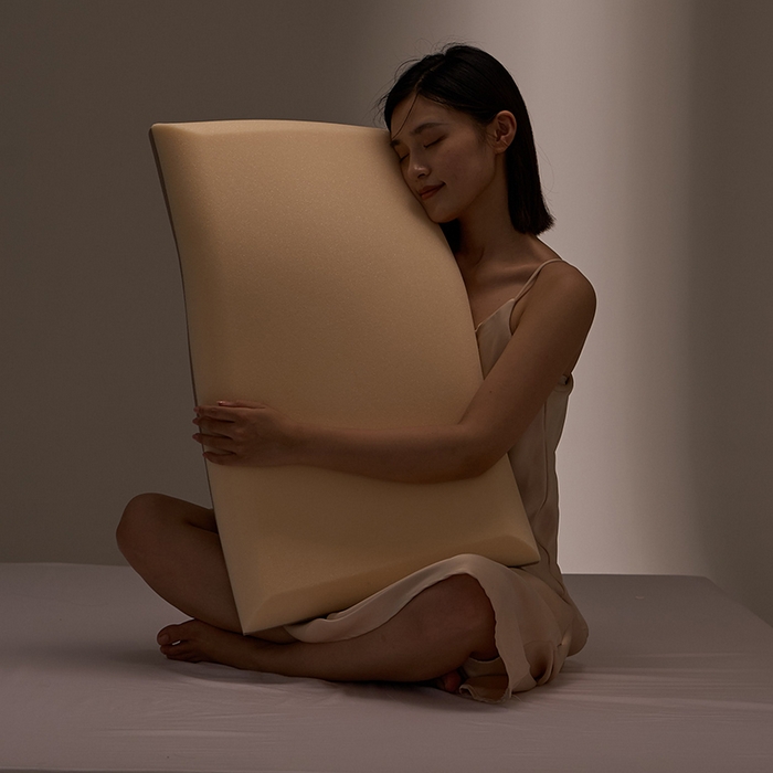 91家纺网 家纺一手货源 找家纺 蝶飞舞 2025新款（源头工厂）华会式M3.0记忆枕全季酒店枕零压力慢回弹深睡护颈椎枕 70*42*10cm