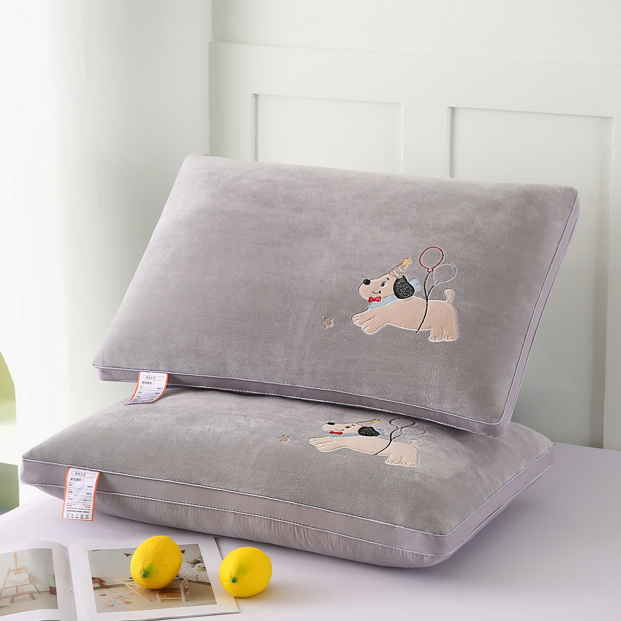 永乐枕芯 2025新款热绒款贴布绣枕头枕芯 小狗-浅灰