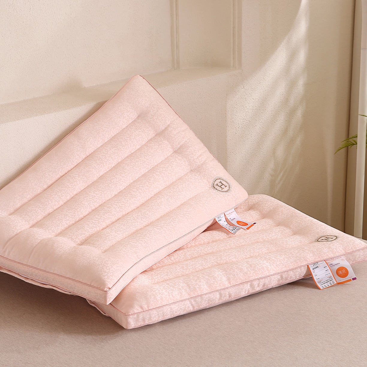 91家纺网 家纺一手货源 找家纺 永乐枕芯 2025新款提花款低枕枕头枕芯 桃夭玉露