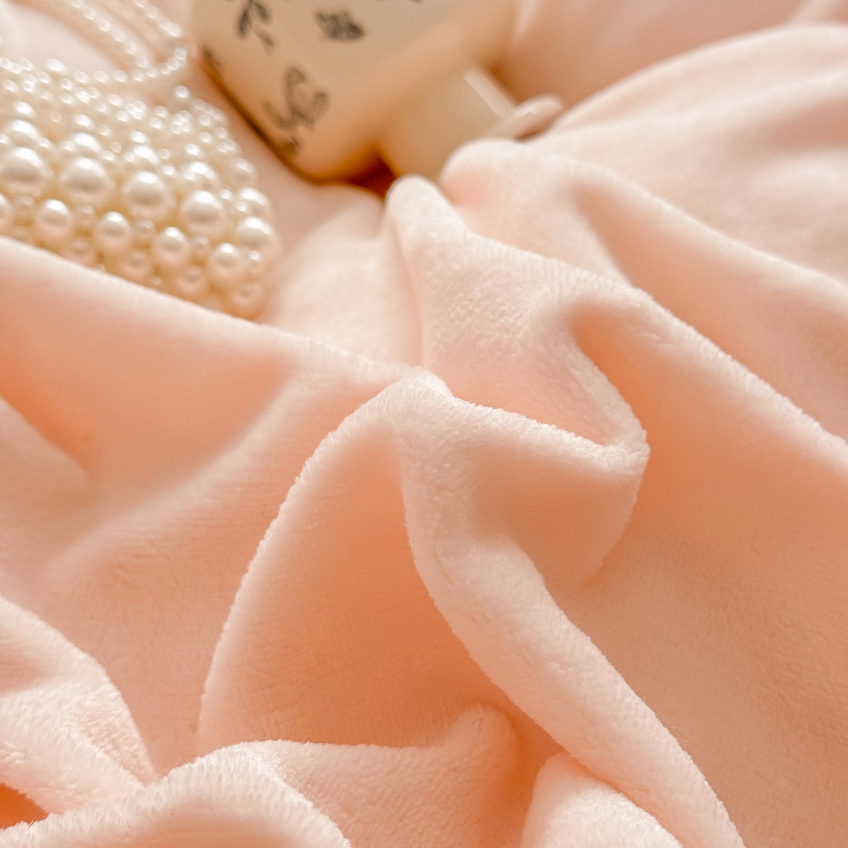 91家纺网 家纺一手货源 找家纺 （总）米可 2025新款兔毛烂花牛奶绒绣花四件套