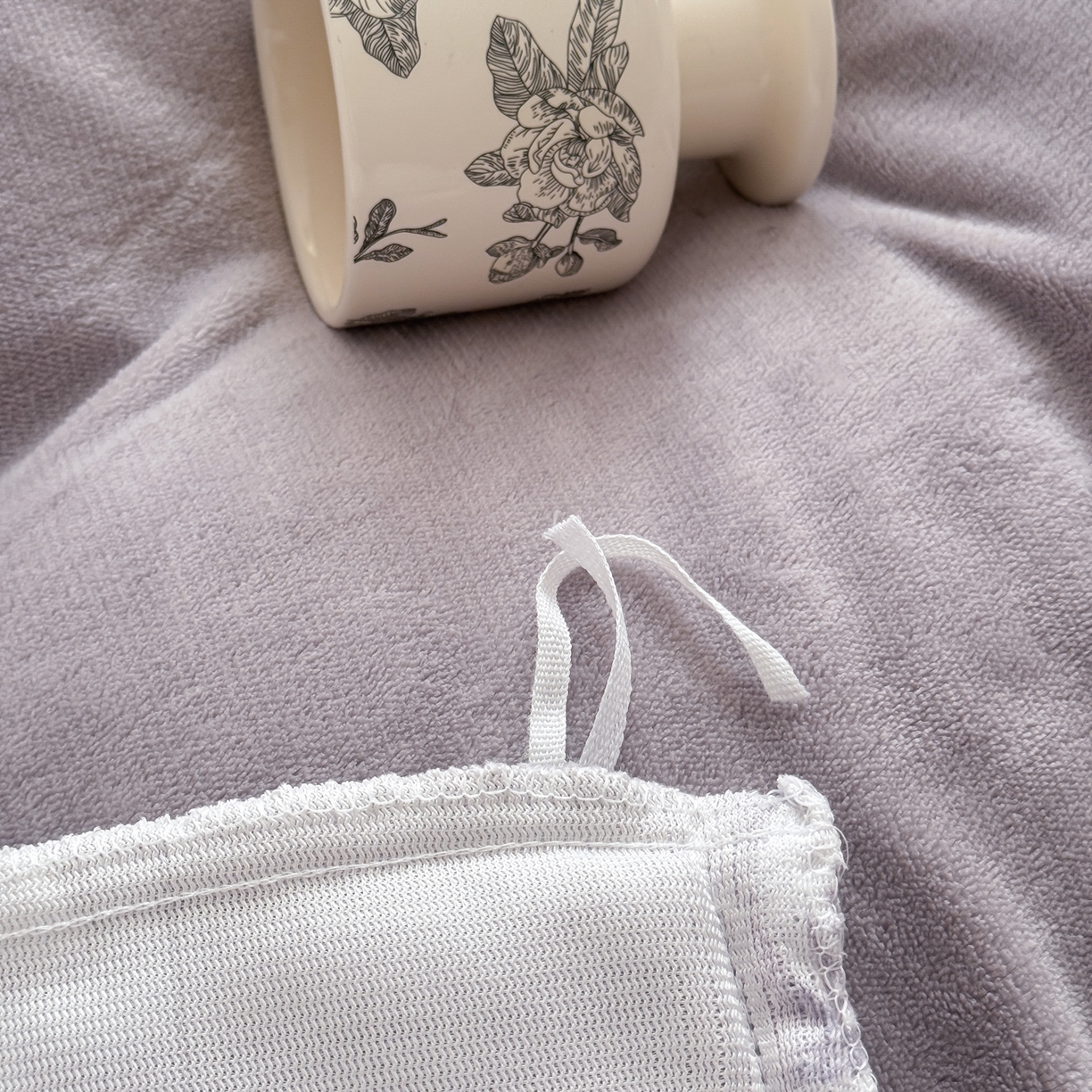 91家纺网 家纺一手货源 找家纺 米可 2025新款兔毛烂花牛奶绒绣花四件套 春絮-紫驼