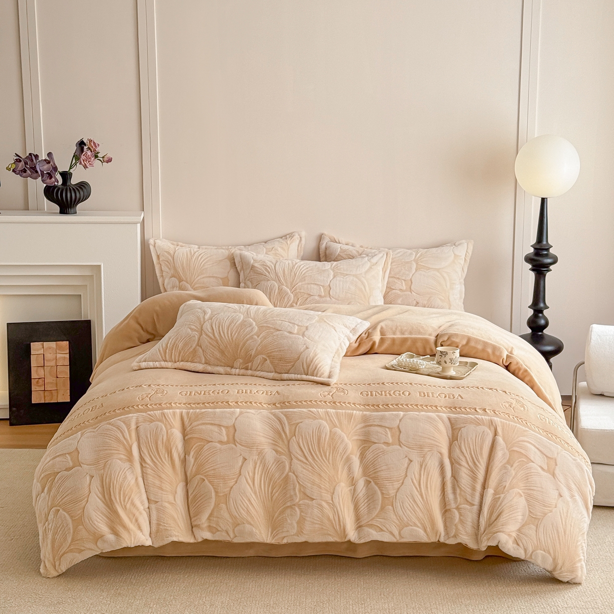 91家纺网 家纺一手货源 找家纺 米可 2025新款兔毛烂花牛奶绒绣花四件套 银杏-卡其