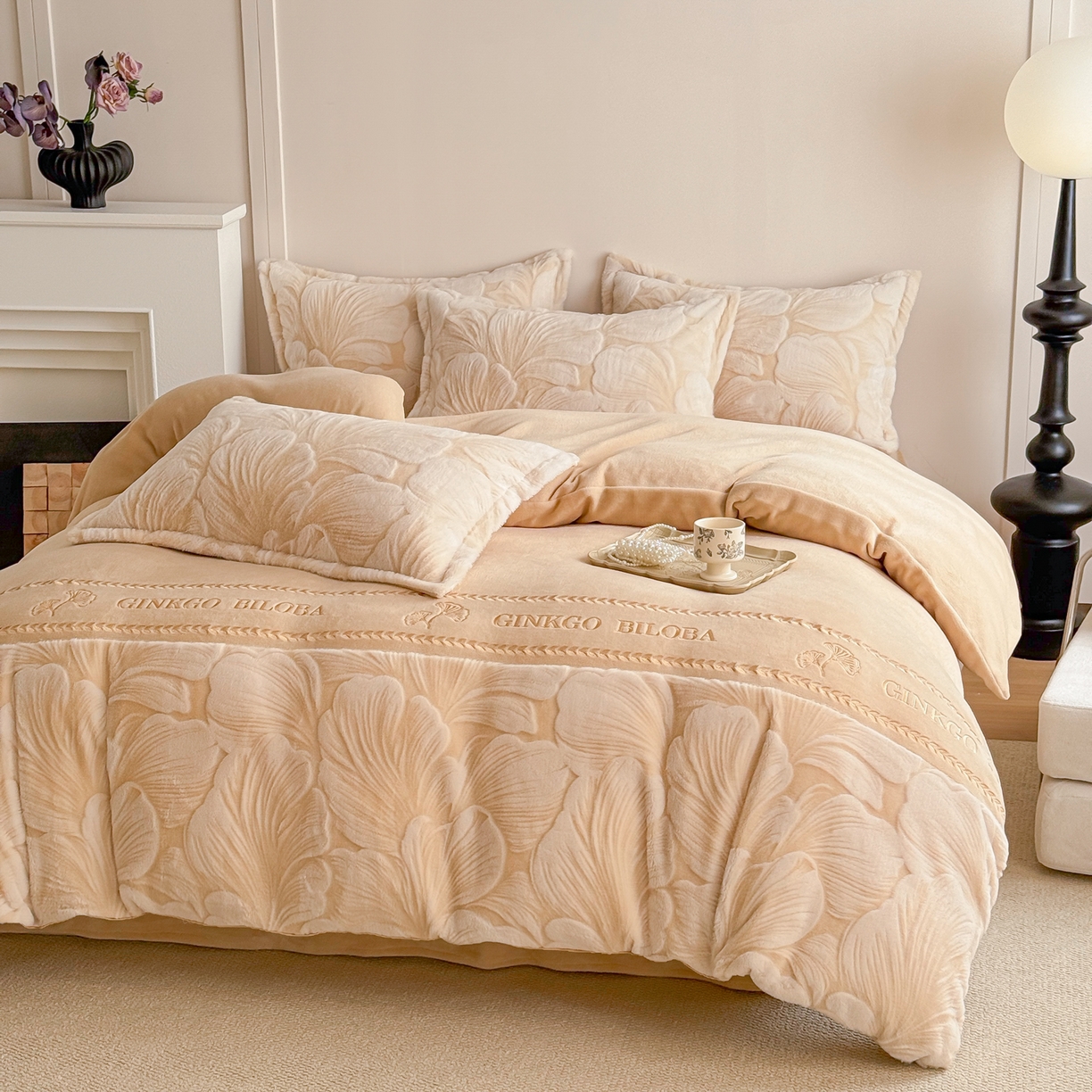 91家纺网 家纺一手货源 找家纺 米可 2025新款兔毛烂花牛奶绒绣花四件套 银杏-卡其