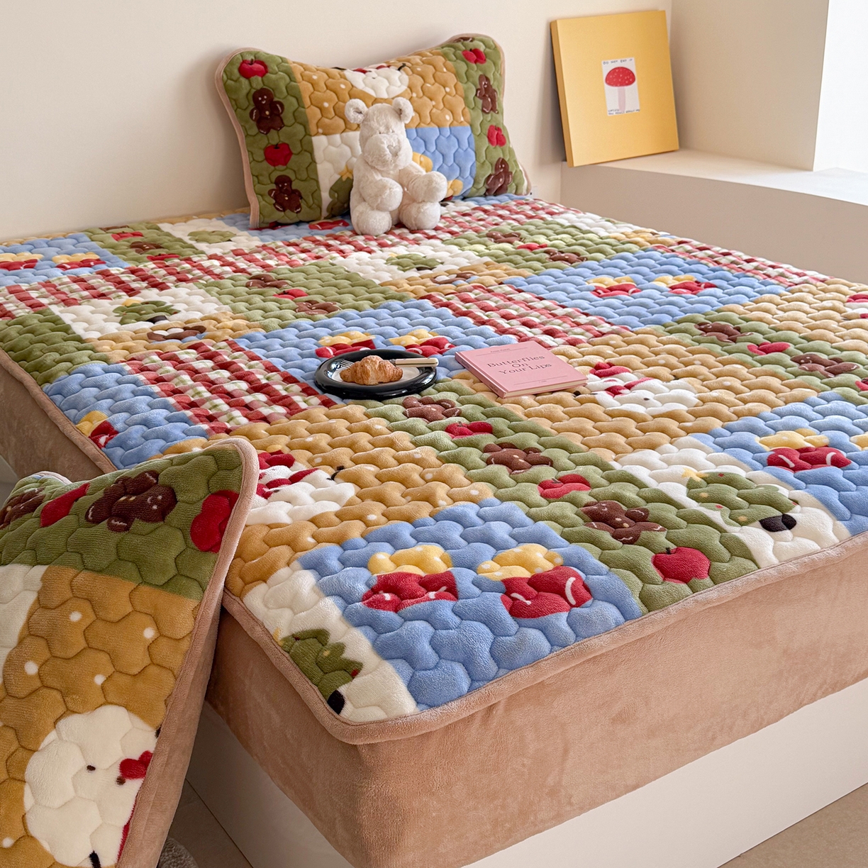 91家纺网 家纺一手货源 找家纺 Sweet dreams甜梦 2025新款高克重牛奶绒印花夹棉床笠圣诞款 雪人奇趣园