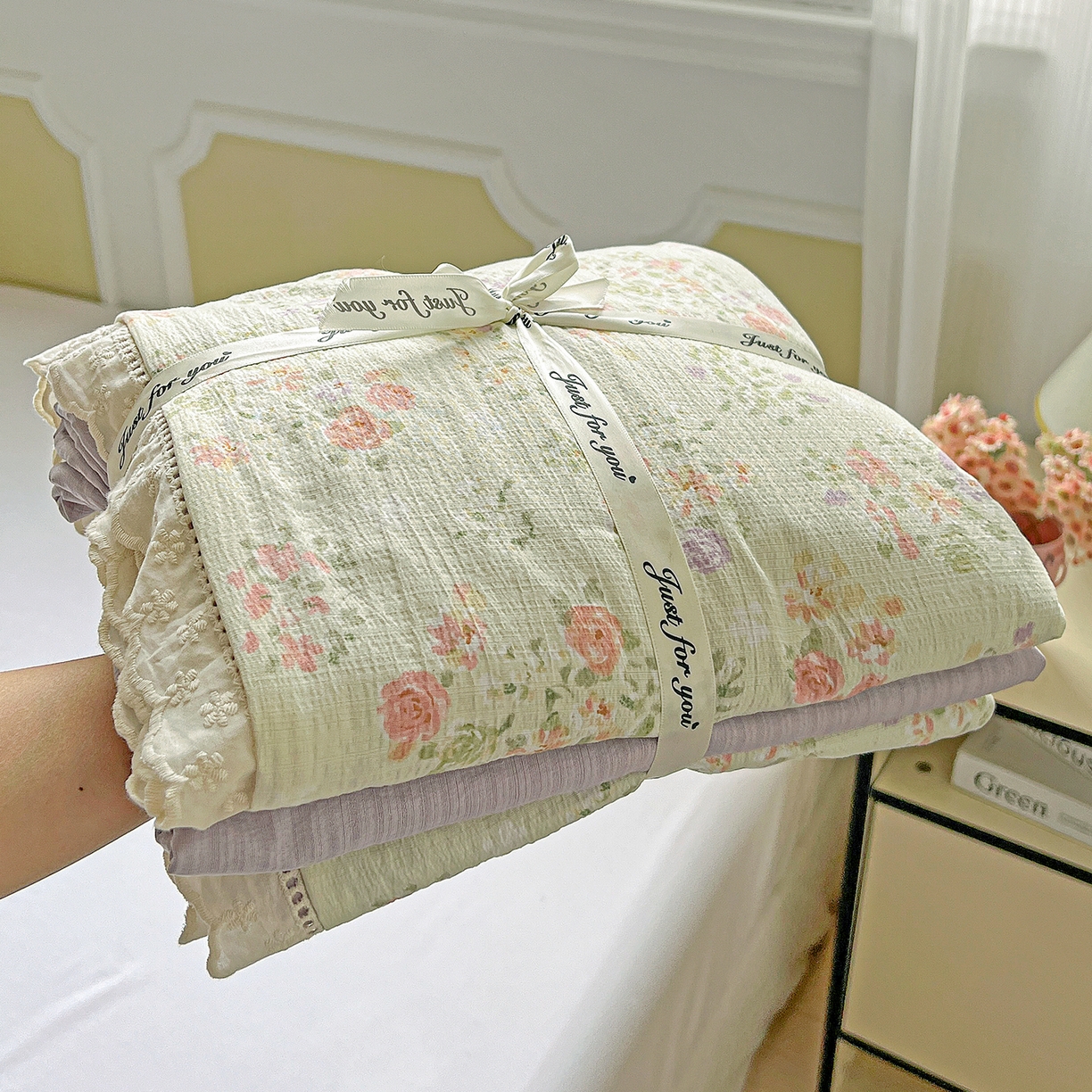 91家纺网 家纺一手货源 找家纺 （总）一比一 2025新款云感皱皱双层纱四件套-全棉花边款【控价99元销售】