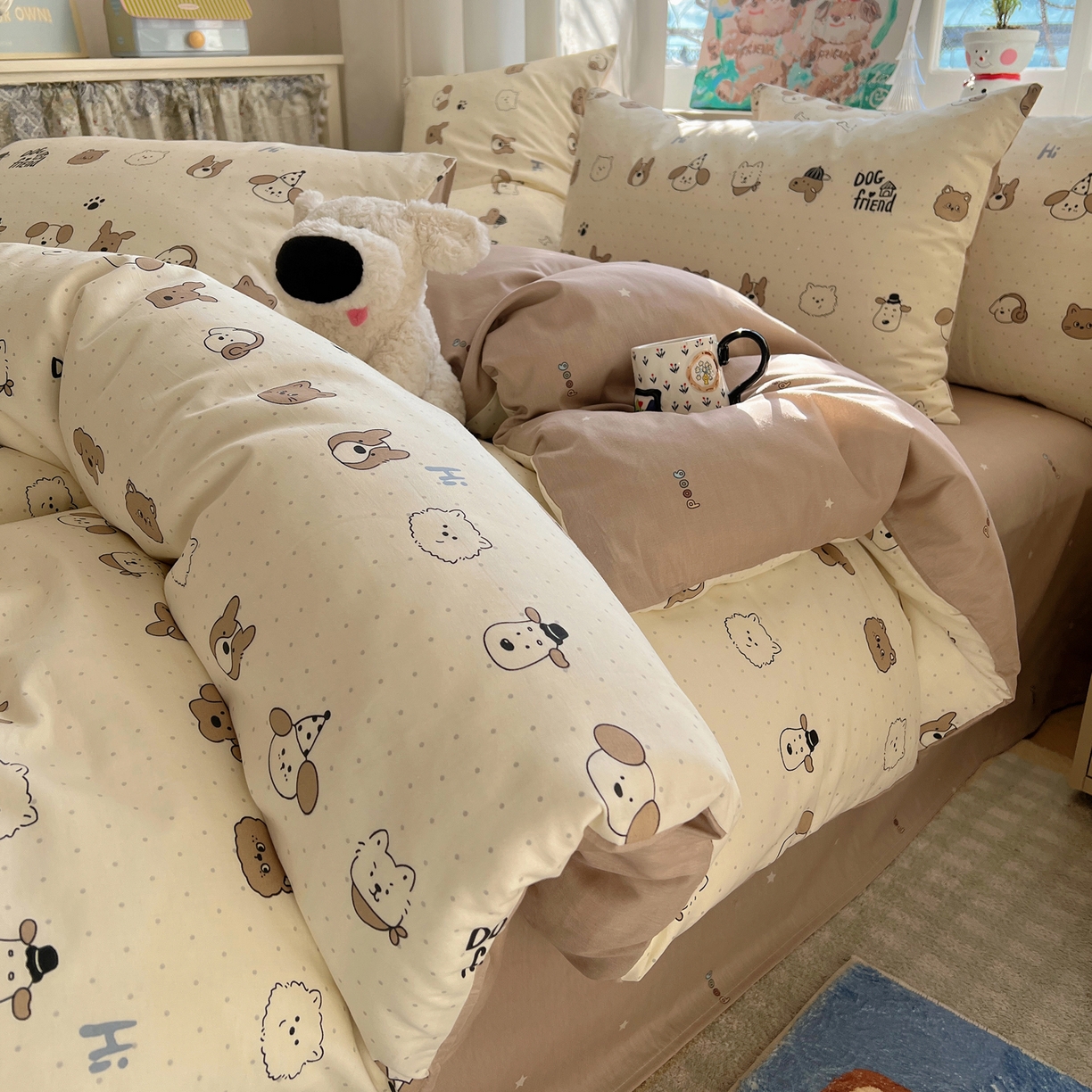 91家纺网 家纺一手货源 找家纺 六巷胡同 2026春夏新款INS卡通基础款全棉纯棉四件套-系列一 嗨皮波点犬