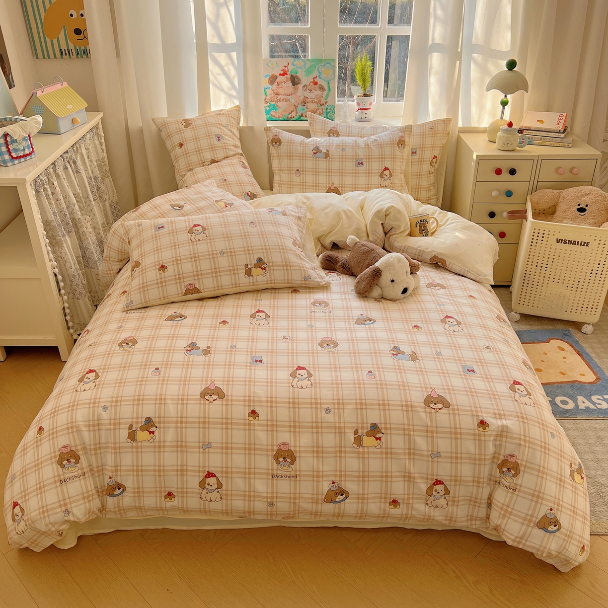 91家纺网 家纺一手货源 找家纺 六巷胡同 2026春夏新款INS卡通基础款全棉纯棉四件套-系列一 黄格汪星人