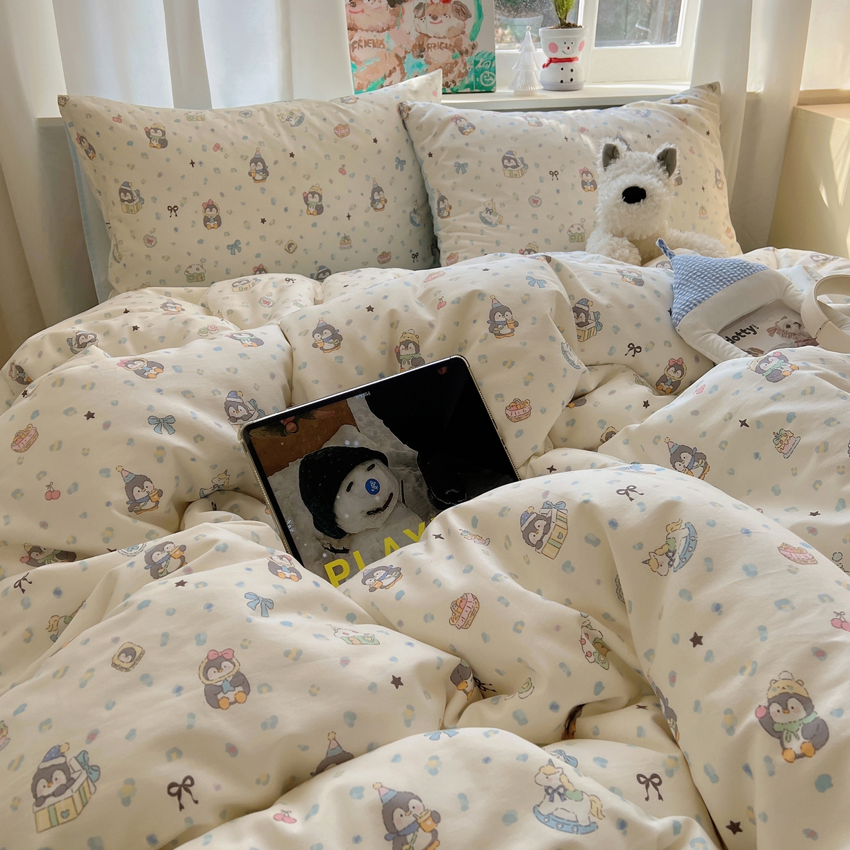 91家纺网 家纺一手货源 找家纺 六巷胡同 2026春夏新款INS卡通基础款全棉纯棉四件套-系列一 企鹅欢乐趴