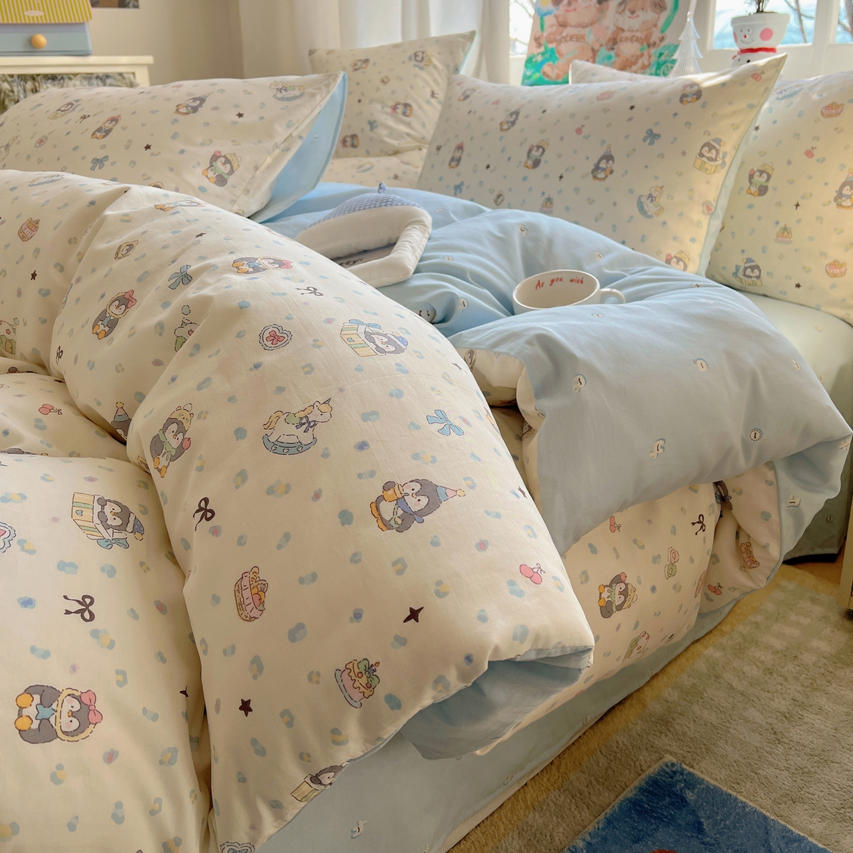 91家纺网 家纺一手货源 找家纺 六巷胡同 2026春夏新款INS卡通基础款全棉纯棉四件套-系列一 企鹅欢乐趴