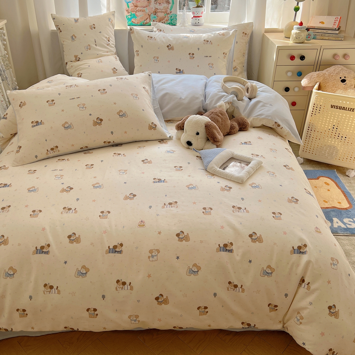 91家纺网 家纺一手货源 找家纺 六巷胡同 2026春夏新款INS卡通基础款全棉纯棉四件套-系列一 星星小萌犬