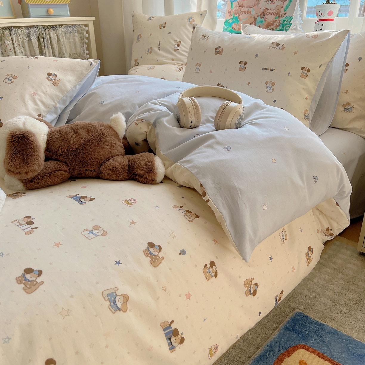 91家纺网 家纺一手货源 找家纺 六巷胡同 2026春夏新款INS卡通基础款全棉纯棉四件套-系列一 星星小萌犬