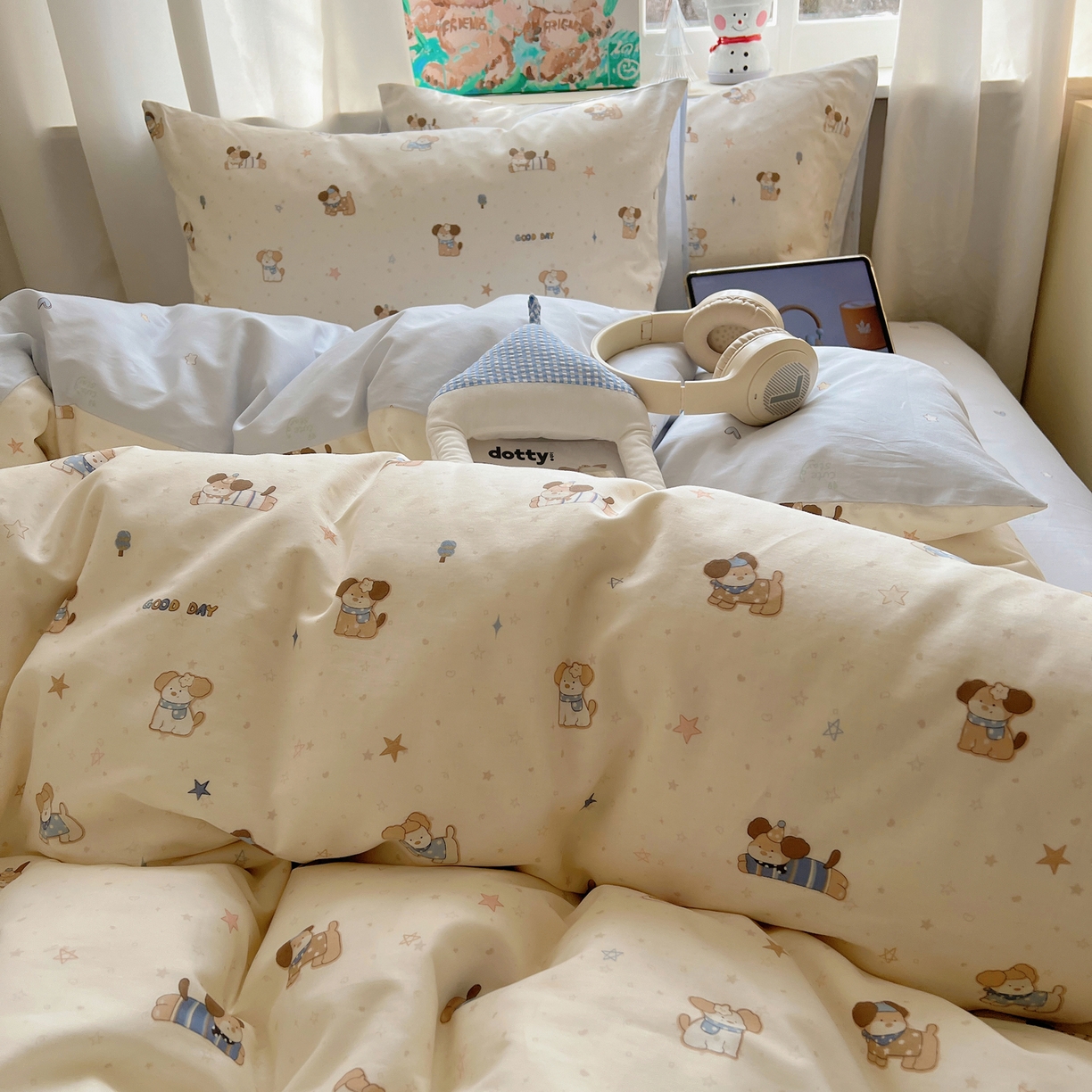 91家纺网 家纺一手货源 找家纺 六巷胡同 2026春夏新款INS卡通基础款全棉纯棉四件套-系列一 星星小萌犬