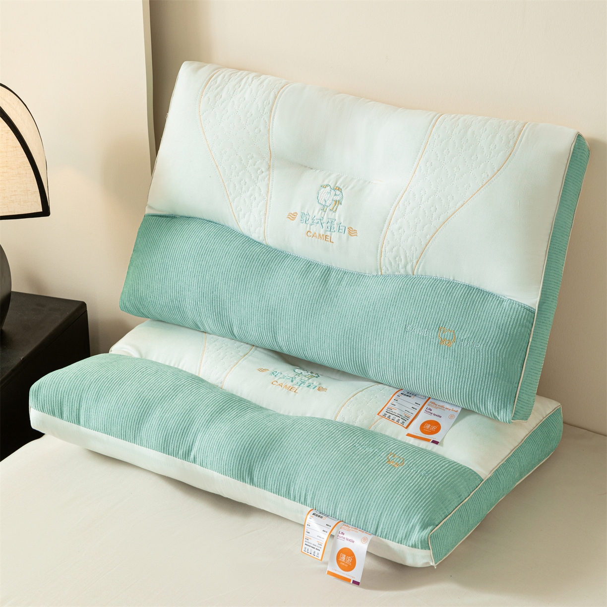 91家纺网 家纺一手货源 找家纺 橘夏家纺 2025新款驼绒蛋白枕枕头枕芯 绿色