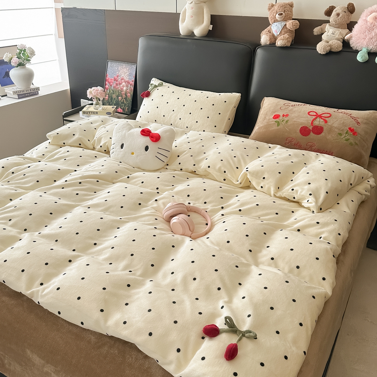 91家纺网 家纺一手货源 找家纺 （总）子钦家纺 2025秋冬新款小红书同款加厚牛奶绒樱桃蝴蝶结款毛巾绣床单床笠四件套-樱桃公主