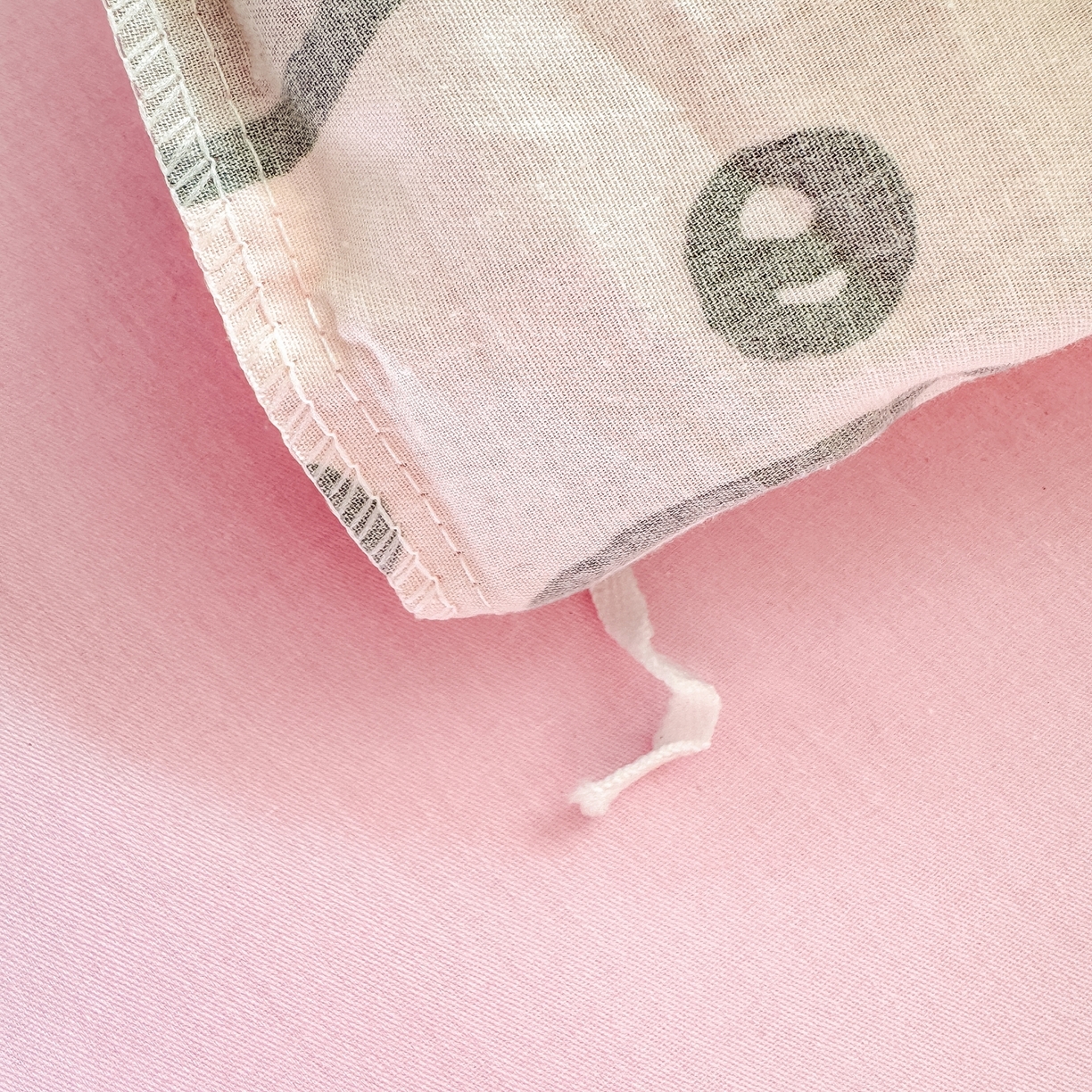 91家纺网 家纺一手货源 找家纺 博雅 2025新款吉伊卡哇正版授权全棉卡通印花四件套 家族吉伊卡哇