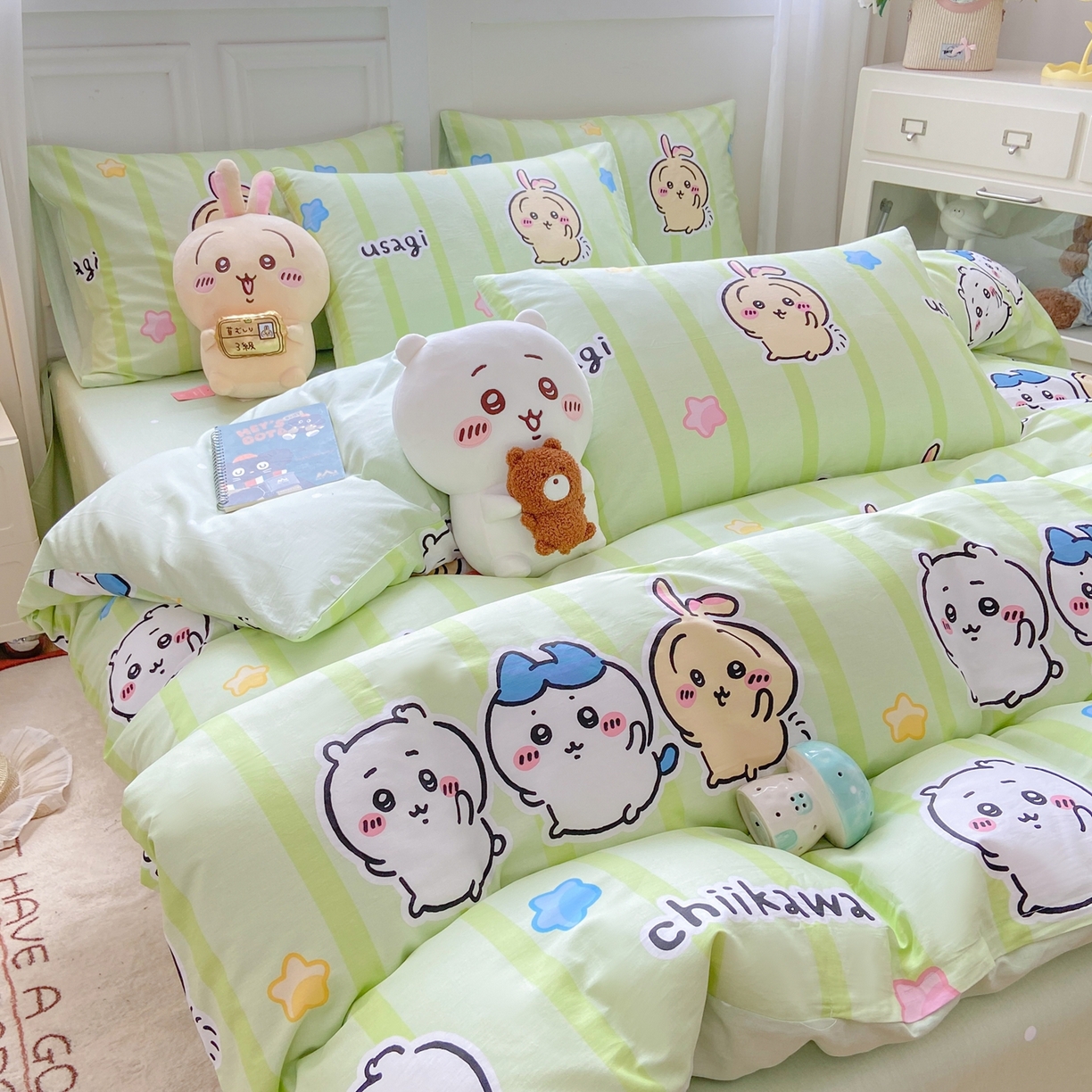 91家纺网 家纺一手货源 找家纺 博雅 2025新款吉伊卡哇正版授权全棉卡通印花四件套 绿条纹吉伊卡哇