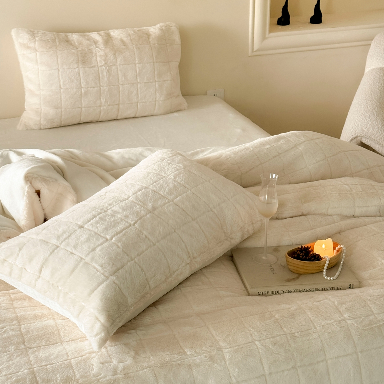 91家纺网 家纺一手货源 找家纺 （总）ONE TWO ONE 121 2025秋冬新款纯色双拼兔毛绒牛奶绒床上用品被套床单枕套四件套被子床垫褥子被芯毛毯-晚意方糖【提供买家秀 会员-10 】