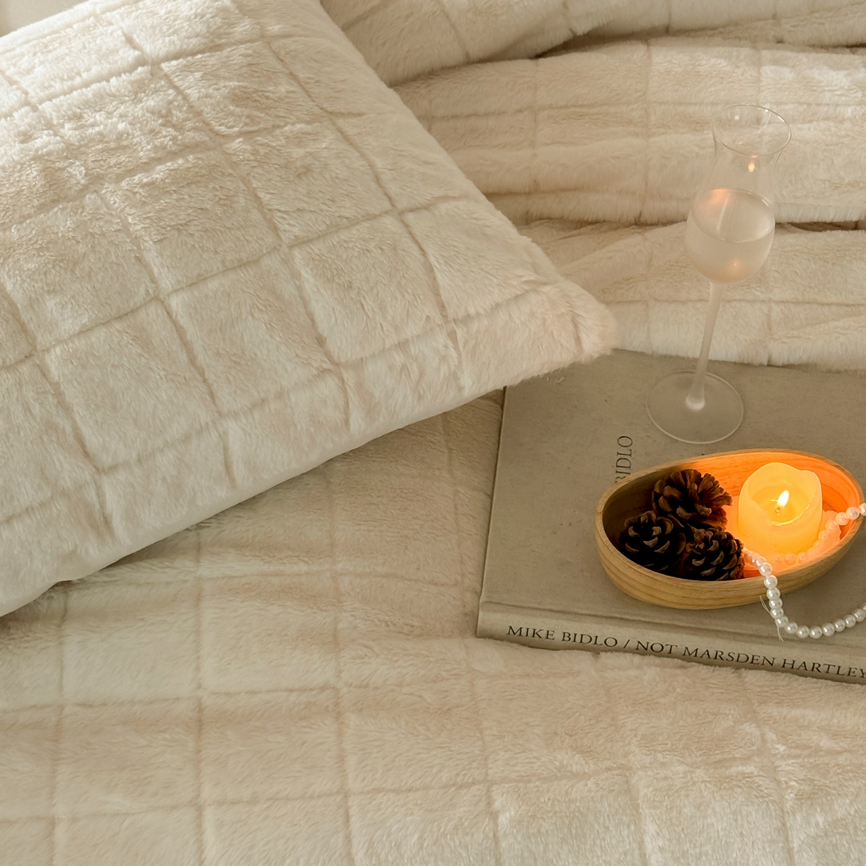 91家纺网 家纺一手货源 找家纺 （总）ONE TWO ONE 121 2025秋冬新款纯色双拼兔毛绒牛奶绒床上用品被套床单枕套四件套被子床垫褥子被芯毛毯-晚意方糖【提供买家秀 会员-10 】