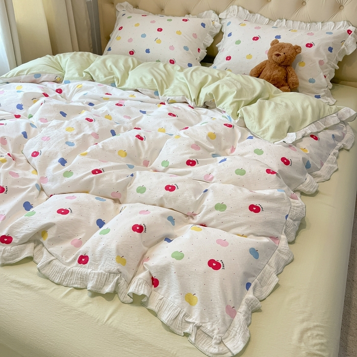 91家纺网 家纺一手货源 找家纺 繁花家居 2025新款高弹线云感木棉多层纱花边超软四件套-风格二 彩色苹果