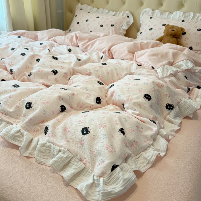 91家纺网 家纺一手货源 找家纺 繁花家居 2025新款高弹线云感木棉多层纱花边超软四件套-风格二 黑猫花花