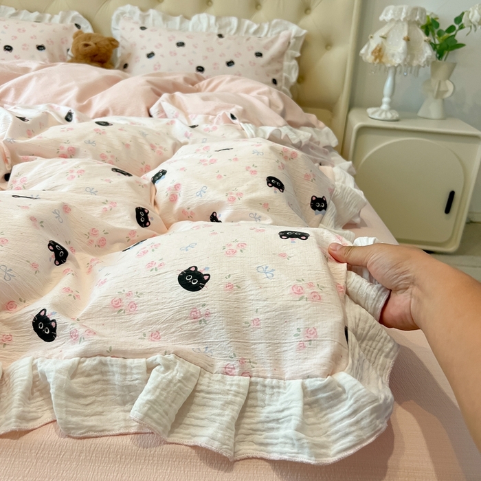 91家纺网 家纺一手货源 找家纺 繁花家居 2025新款高弹线云感木棉多层纱花边超软四件套-风格二 黑猫花花