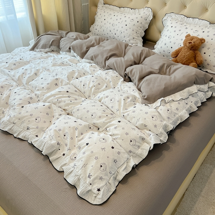 91家纺网 家纺一手货源 找家纺 繁花家居 2025新款高弹线云感木棉多层纱花边超软四件套-风格二 回头小猫