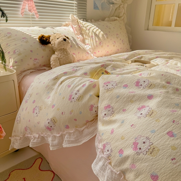 91家纺网 家纺一手货源 找家纺 繁花家居 2025新款高弹线云感木棉多层纱花边超软四件套-风格二 圣代甜喵-米