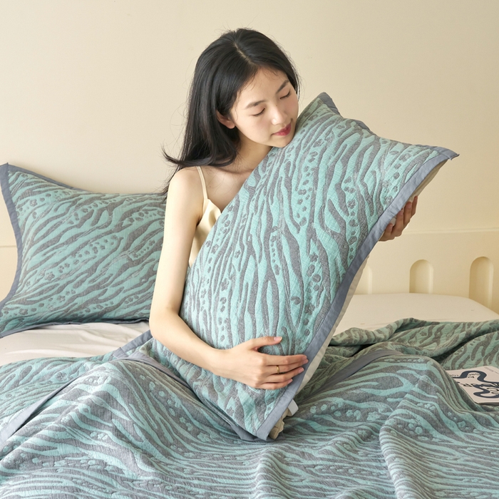 91家纺网 家纺一手货源 找家纺 （总）棠薇家纺 2025新款爆款60S长绒棉厚百福字三层纱布毯 200x230cm 厚款60S百福毯