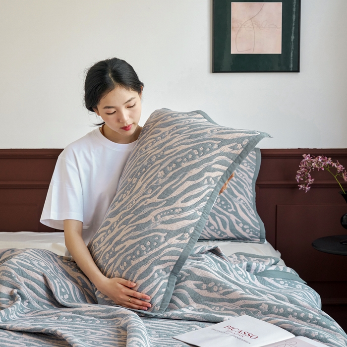 91家纺网 家纺一手货源 找家纺 （总）棠薇家纺 2025新款提花绑带款枕巾棉纱布枕巾夹棉枕头巾